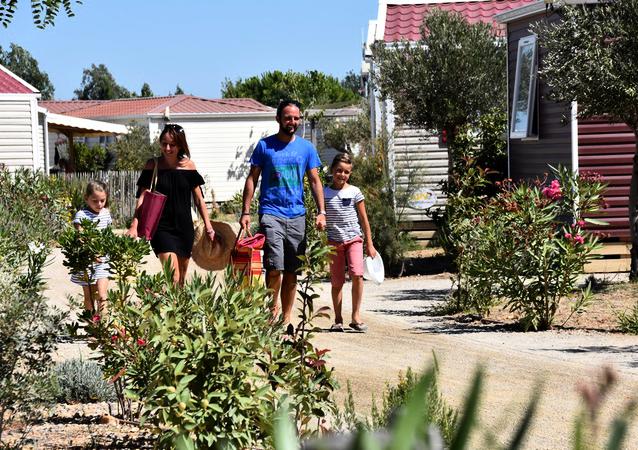 Le Mas des Lavandes vous proposons des locations de mobil-homes à Valras Plage