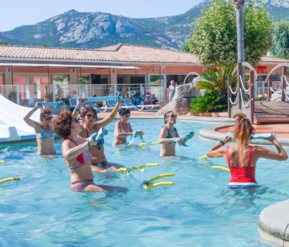 Quels sont les meilleurs campings avec piscine en Corse ?