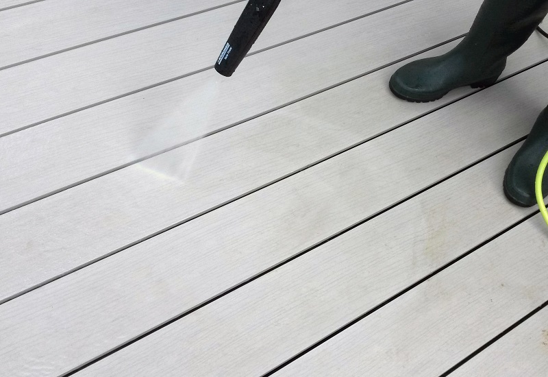 Comment entretenir son mobilier de jardin avec un nettoyeur haute pression ?